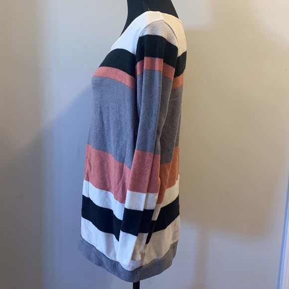 SOLD - Picture 2 of 6